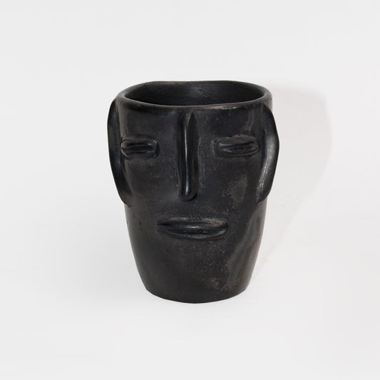 Taza Alta Rostro Barro Negro